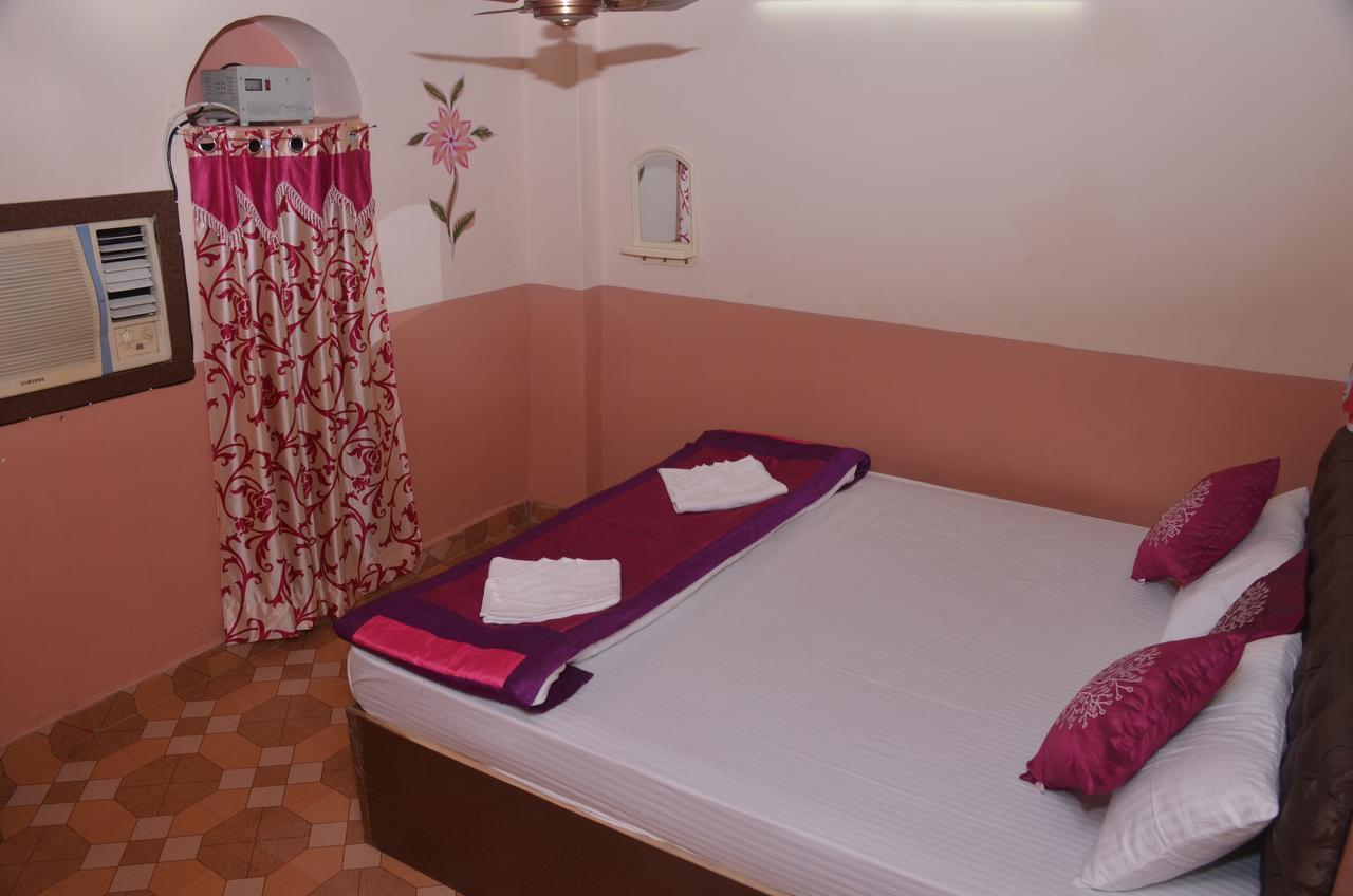 Guest house Balaji Atithi Ashray *